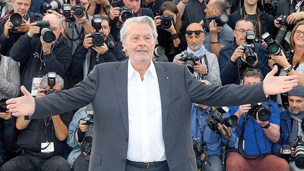 ILS ONT CONQUIS LES FESTIVALIERS DE CANNES : Almodovar, Malick et Delon font leur cinéma